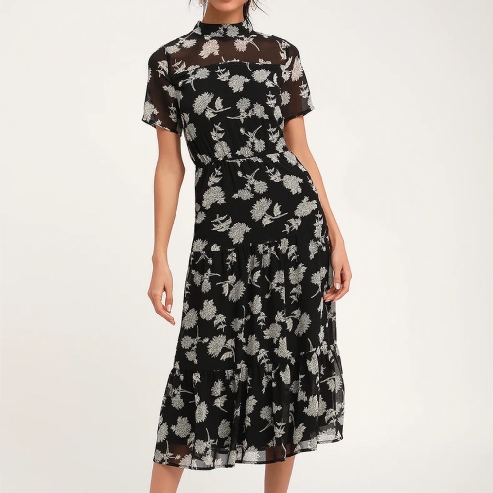 NWT Lulus Dressed Up Black Floral Print Midi Dress